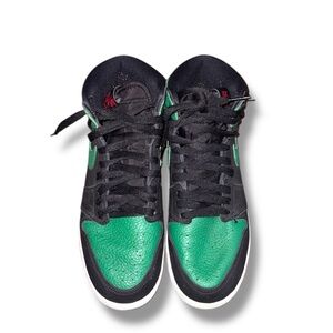 Retro High OG Jordan 1 Pine Green 💚